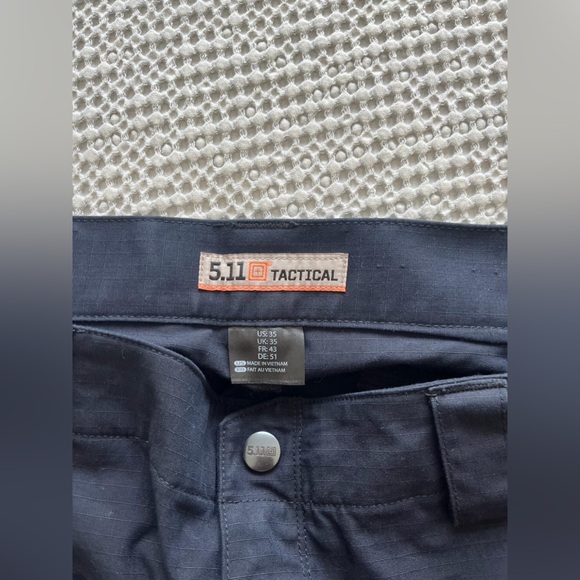 5.11 Stryke Cargo Shorts - Picture 2 of 4